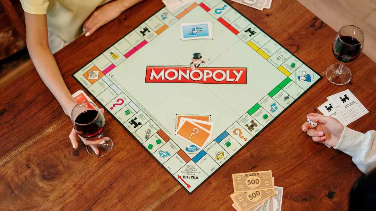 What is Monopoly? – Types,  Advantages, and Disadvantages